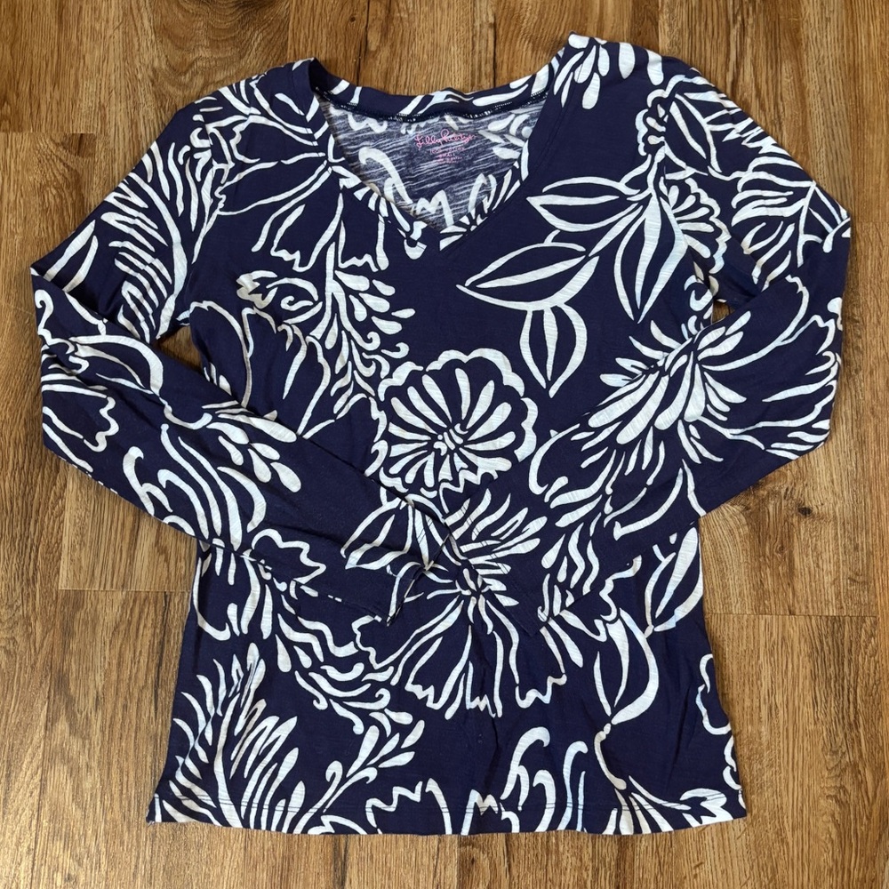 Lilly Pulitzer Navy and White Floral Long Sleeve Top